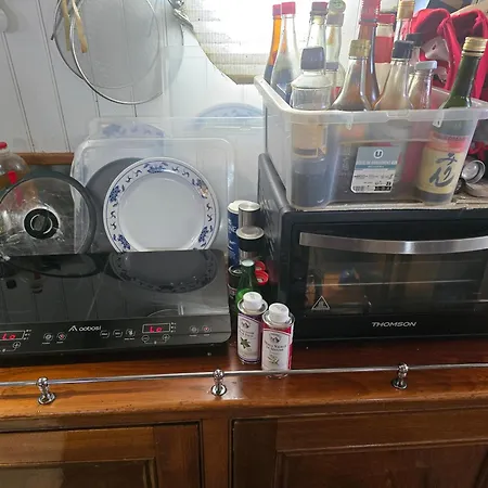 Båthotell Peniche Saul Nomad